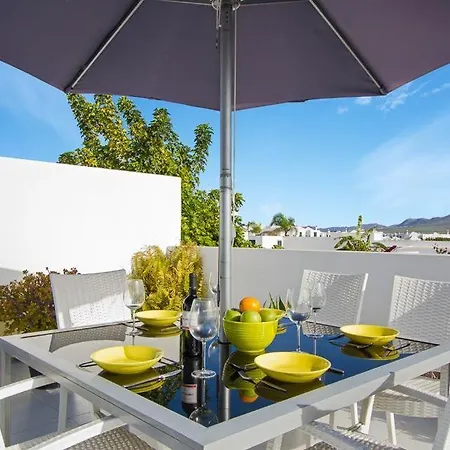 Playa Blanca Sleeps 8 Pool Air Con Wifi Willa *